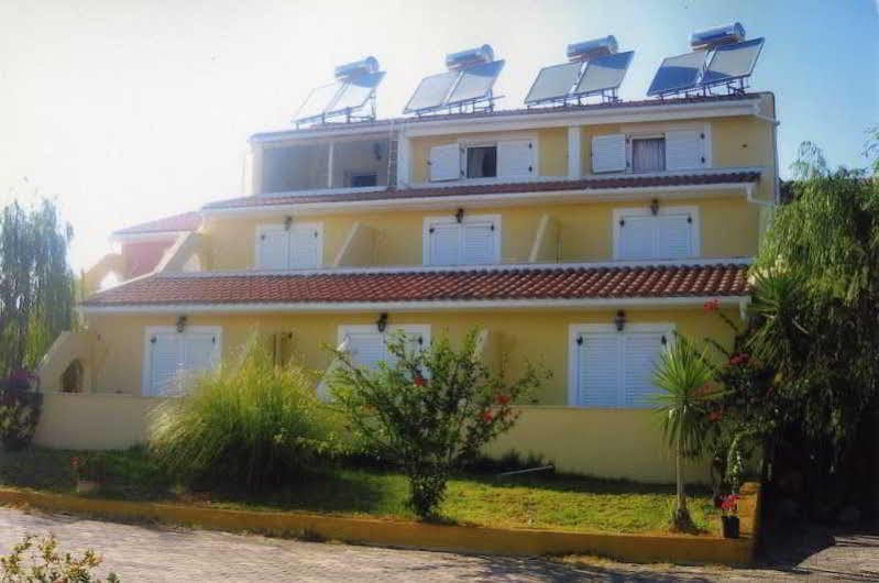 Karavádhos Pegasos Studios מראה חיצוני תמונה
